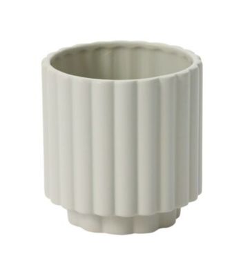Carmen Pot