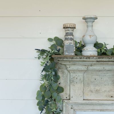 5.5'  EUCALYPTUS &amp; BERRIES GARLAND