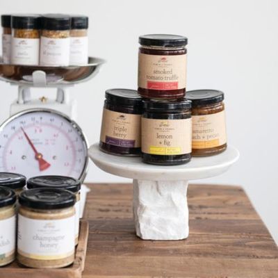 Finch &amp; Fennel Amaretto Peach + Pecan