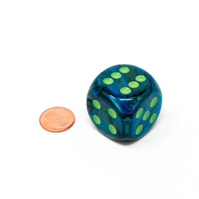 Chessex - Dado D6 de 30mm Lustrous® Azul oscuro/Verde