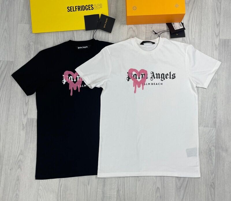 Palm Angles Beach Heart Sprayed Logo T-shirts Palm Angels Men's Women's Beach Heart Spray Black White T-shirts Sale UK Men Women First Copy Replica T-shirt Man Woman Cheap Price Fake T Shirt 1st Copies Fakes Rep Tshirts 1:1 Designer PA Brand Logo Tshirt Reps 1 to 1 AAA Tee Shirts Duplicate