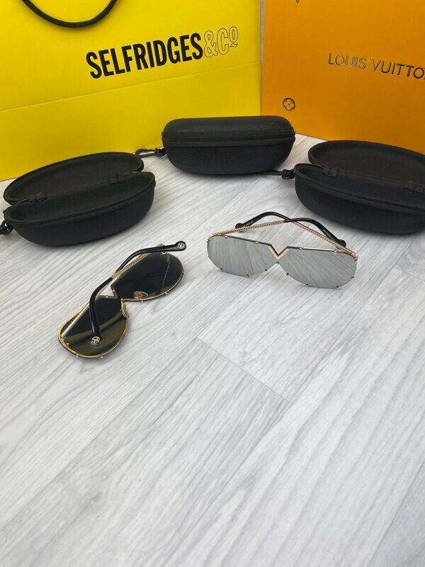 Louis Vuitton Men's Women's LV Metal Sunglasses Louis Vuitton Men's Women's Designer Black Silver Sunglasses Fake Sale UK Man Woman First Copy Replica Cheap Price Sunglass Reps Men Women Luxury 1st Copies Curved Frame Eyewear Rep Unisex Fakes 1:1 Gold LV Brand Logo AAA Duplicate 1 to 1