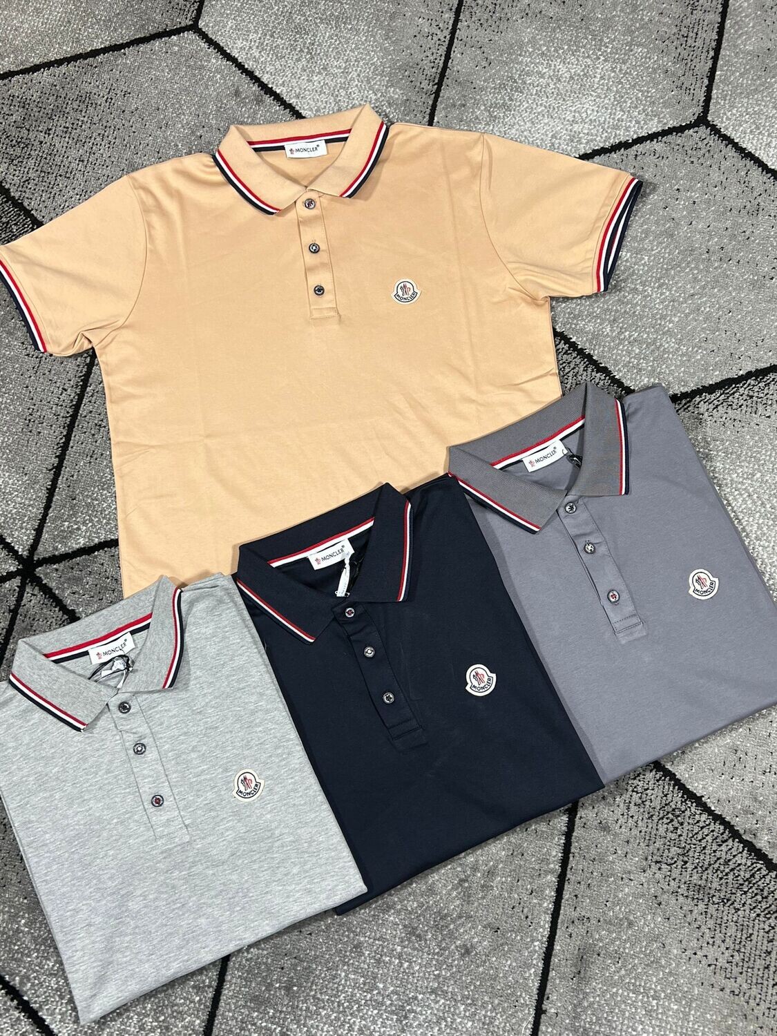 Moncler Men's Women's Replica Polos Shirts Logo Patch Half Sleeve Men Women Fake Reps Stripe Shirt Cheap Boys Girls Polo Rep First Copy Black Grey Off White Mustard Sale UK