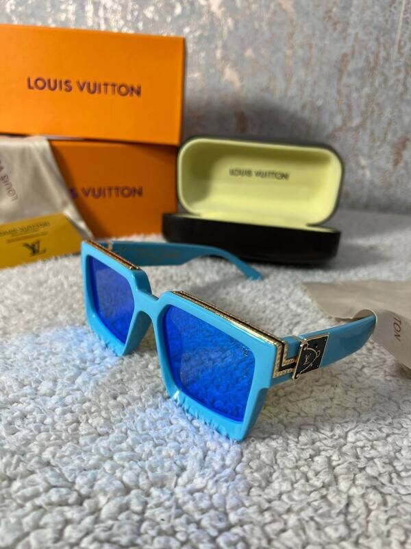 Louis Vuitton Men's Women's Braod Pilot Sunglasses Louis Vuitton Men's Women's Designer Blue Sunglass Fake AAA Sale UK Man Woman First Copy Rep Cheap Price Sunglasses Men Women 1st Copies Replica Square Frame Eyewear 1:1 LV Brand Logo Fakes Reps Luxury Unisex Duplicate 1 to 1 Original