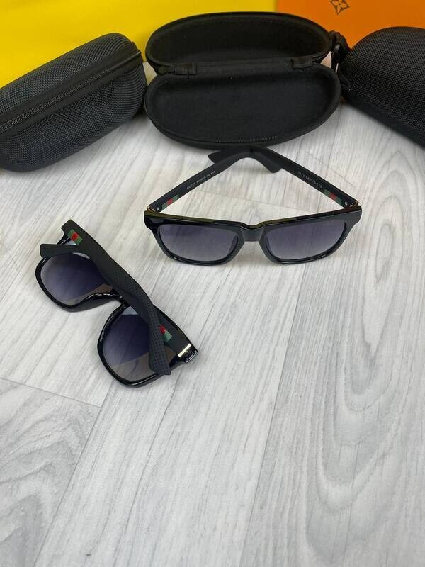 Gucci Man Woman Designers Black Blue Sunglasses Fake Reps Best Sale UK Men Women First Copy Rep Cheap Price Replica Sunglass Fashion Eyewear Casual Fashion Trendy Oversized Square Plastic Frame Original Brand Logo GG Double Polarize