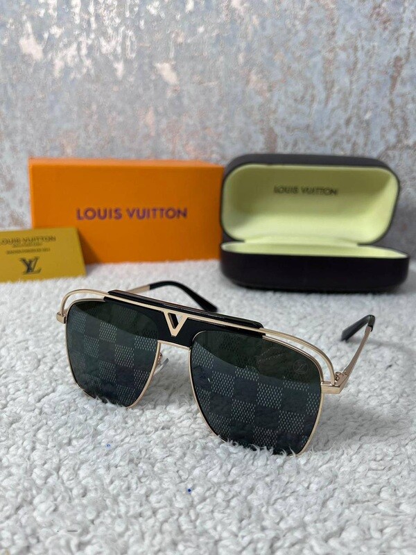 Louis Vuitton Men's Women's Designer Reps Black Sunglasses Sale UK Man Woman First Copy Fake Rep Cheap Price Fakes Replica Sunglass Men Women 1st Copies Luxury Metal Frame Eyewear 1:1 Glasses 1 to 1 AAA LV Brand Logo Duplicate 