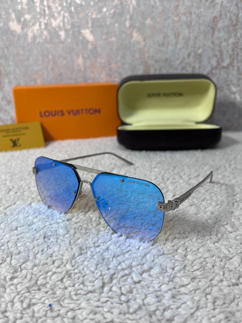Louis Vuitton Men's Women's Designer Fake Rep Silver Metal Blue Sunglass Sale UK Man Woman First Copy Replica Cheap Price Fakes Reps Sunglasses Men Women 1st Copies Round Metal Frame Luxury Eyewear 1:1 LV Brand Logo Glasses 1 to 1 AAA Duplicate 