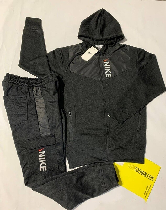 Nike Logo Printed Tracksuit with Hoodie in 3 Colors Nike Logo Printed Tracksuit with Hoodie in 3 Colors