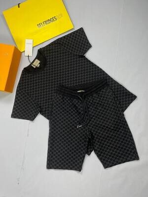 Gucci GG Man T Shirt Shorts Set Designers AAA Replica Sale UK Men First Copy Reps Tee Shirt Nylon Short Sets Cheap Price Rep Swim Pants 1st Copies Boys Joggers Double G Brand Logo Black Half Sleeves Original Fake Best Duplicate