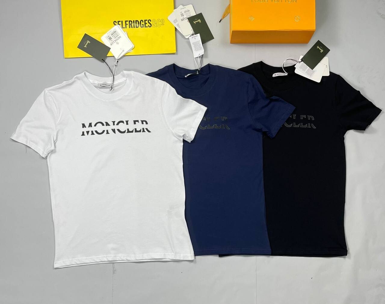 Moncler Men Women Replica T-shirts Iconic Reps Logo Men's Women's T Shirts Half Sleeve Cotton Tshirts Rep Round Neck Luxury Fake First Copy Tee Shirt Cheap Tshirt Black Navy Blue White T-shirt Sale UK