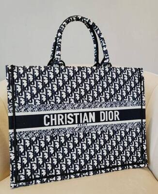 Christian Dior Cheaper Leather Replica Handbags Lady Women 
Oblique Embroidery Ecru Bags Fake Small Cheap Rep Woman Reps Womens Women's First Copy Logo Party Best Handbag Formal Girls Bag Big Large Book Tote Design Black

