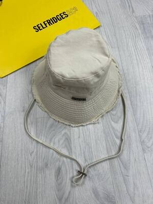 Jacquemus Women Bucket Hat String Replica Cotton Women's Luxury Fake Hats Reps Logo Plaque Adjustable Cheap Boonie Ladies Caps First Copy Rep Off White Sale UK Jacquemus Women Bucket Hat String Replica Cotton Women's Luxury Fake Hats Reps Logo Plaque Adjustable Cheap Boonie Ladies Caps First Copy Rep Off White Sale UK