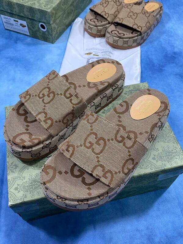 Gucci Slides Cheaper Replica Sandals Embroidered For Womens
Slide Sandals Sliders Slider Flat Fake Cheap Rep Woman Reps Women Women’s Womans Woman’s First Copy Logo Slippers Best Oversized DH Gate GG Overlay Canvas Slip
