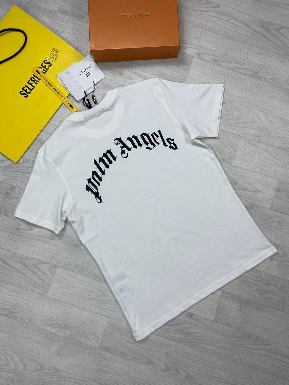Palm Angels Men's Women's Designer Rep Black T-shirt Fake Sale UK Men Women First Copy Luxury Replica Tshirt Man Woman Cheap Price 1st Copies T Shirt Fakes Reps Tshirts 1:1 PA Brand Logo T-shirts 1 to 1 Tee Shirts AAA Duplicate