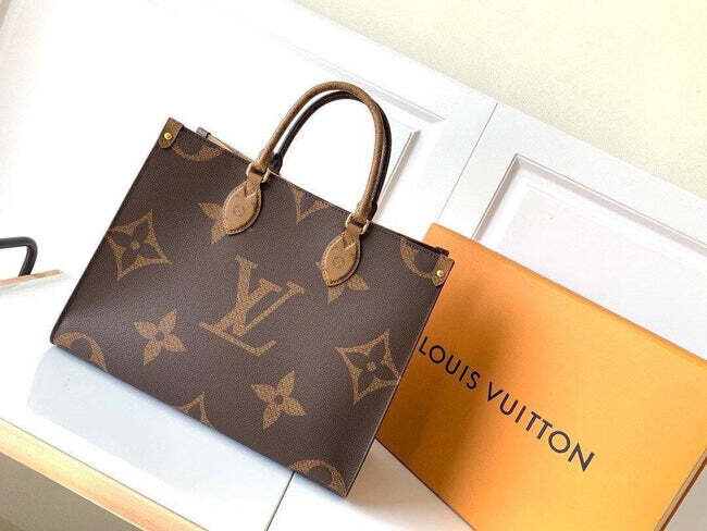 Louis Vuitton Women's On The Go MM Tote Bag Louis Vuitton Women's On The Go MM Tote Bags Brown Replica Sale UK Woman First Copy Cheap Price Fake Rep Shoulder Bag Women OnTheGO Leather Totebag 1st Copies Ladies Luxury Fakes Reps 1:1 LV Brand Logo Canvas Monogram AAA Duplicate