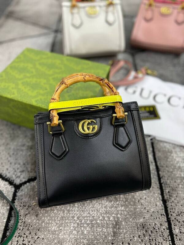 Gucci Women's GG Diana Bamboo Mini Tote Bag Gucci Women's Luxury Bamboo Fake Designers Black Tote Bags Sale UK Woman First Copy Replica Cheap Price Reps Diana Small Bag 1st Copies Ladies Leather Party Rep Purse Belt Formal Girls Double GG Brand Logo Top Handle Original Duplicate
