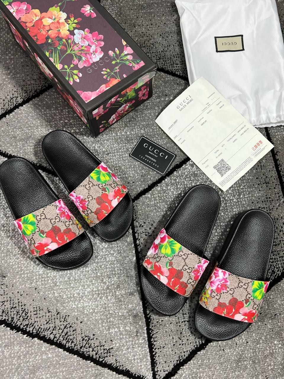 Gucci hotsell floral slides