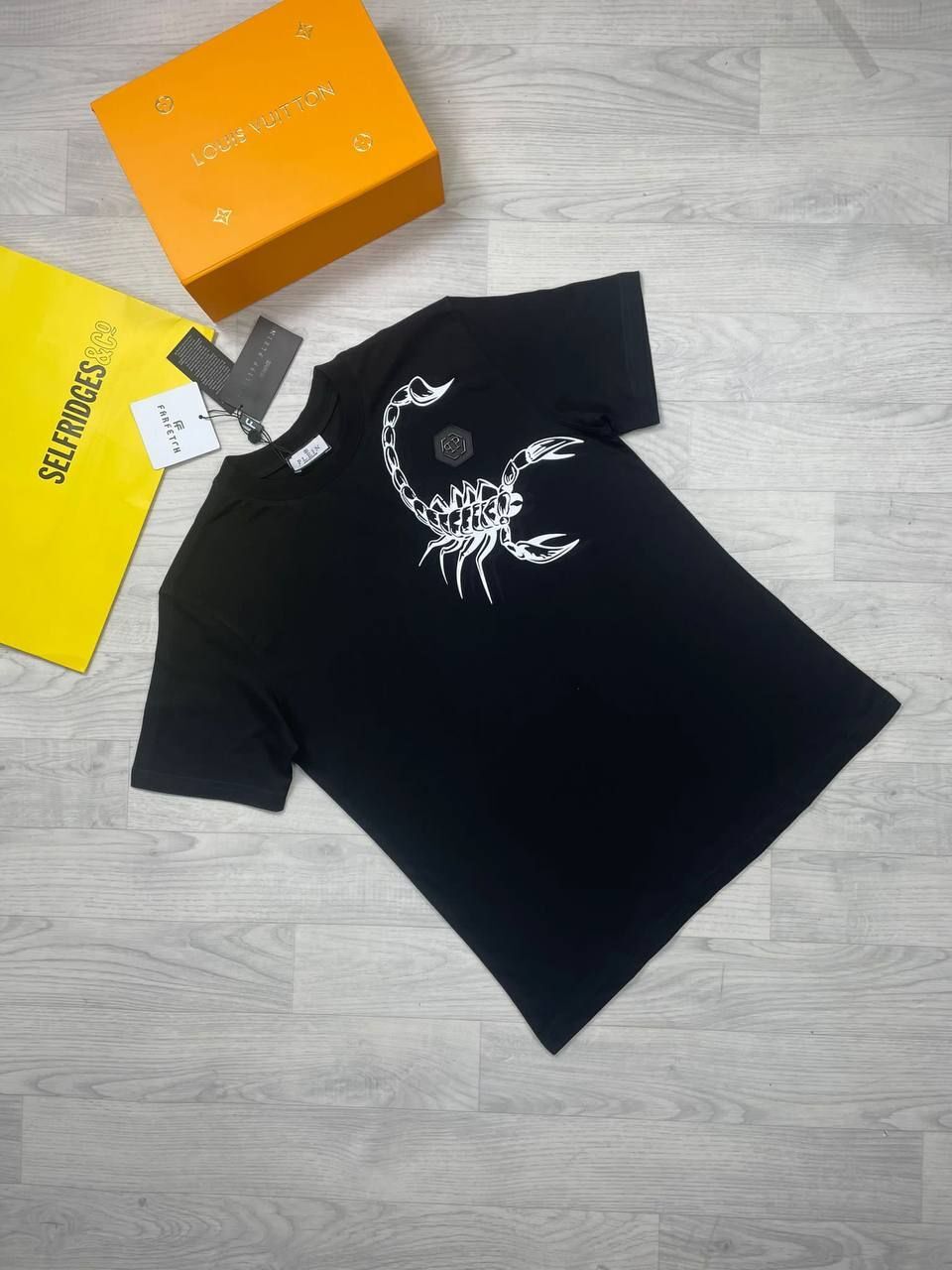 Philipp Plein Scorpion Print T-Shirt White & Black