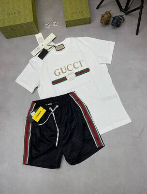 Gucci Men's Oversized T-Shirt Sports Shorts Set Gucci Men Designers Replica White Tee Shirt Black Shorts Set AAA Sale UK Man First Copy T-shirt Nylon Short Sets Men's Cheap Price Swim Pant Joggers Boys Reps Best Fake Rep 1st Copies Duplicate Luxury Outfit Brand Logo Fashion Originals