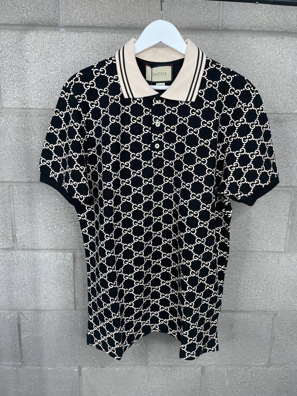 Gucci Men Women GG Logo Designer Polo Shirts Black AAA Sale UK Man Woman Replica Luxury Polos Shirt Fake Reps Cheap Price Brand Monogram Double G Half Sleeves Web Collar Gents Lady Boys Girls Fashion Rep First Copies Clothing Cotton