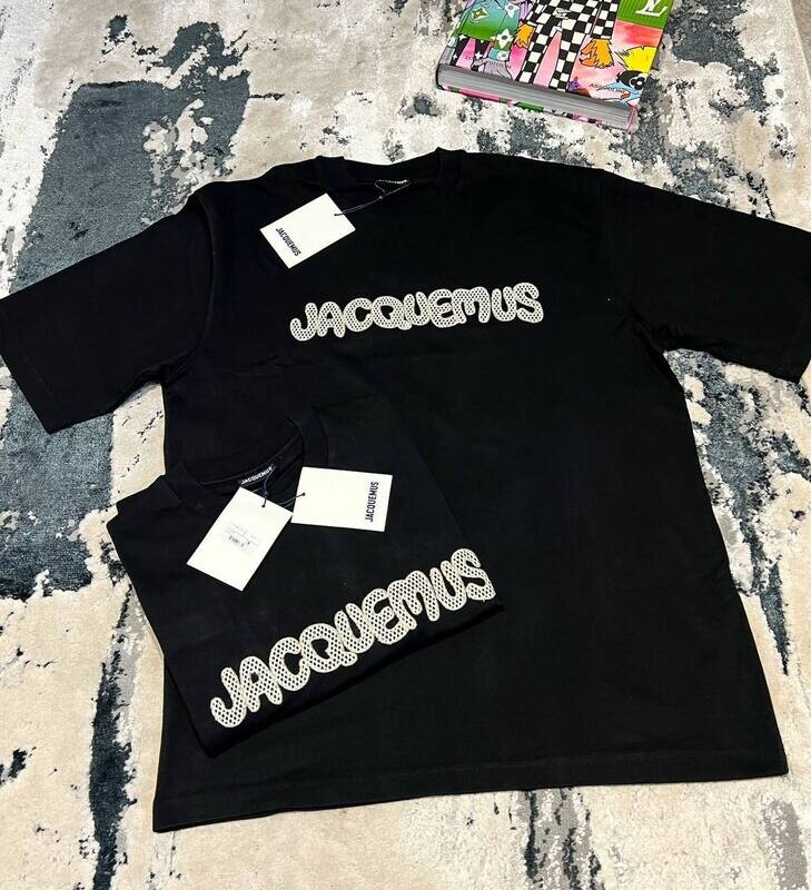 Jacquemus Men's Women's Cotton Replica Cheap T-shirts Men Women Rep First Copy T-shirt Designer Logo Fashion T Shirts Mens Womens Tee Shirt Reps Half Sleeve Fake Tshirts Black Tshirt Sale UK Jacquemus Men's Women's Cotton Replica Cheap T-shirts Men Women Rep First Copy T-shirt Designer Logo Fashion T Shirts Mens Womens Tee Shirt Reps Half Sleeve Fake Tshirts Black Tshirt Sale UK