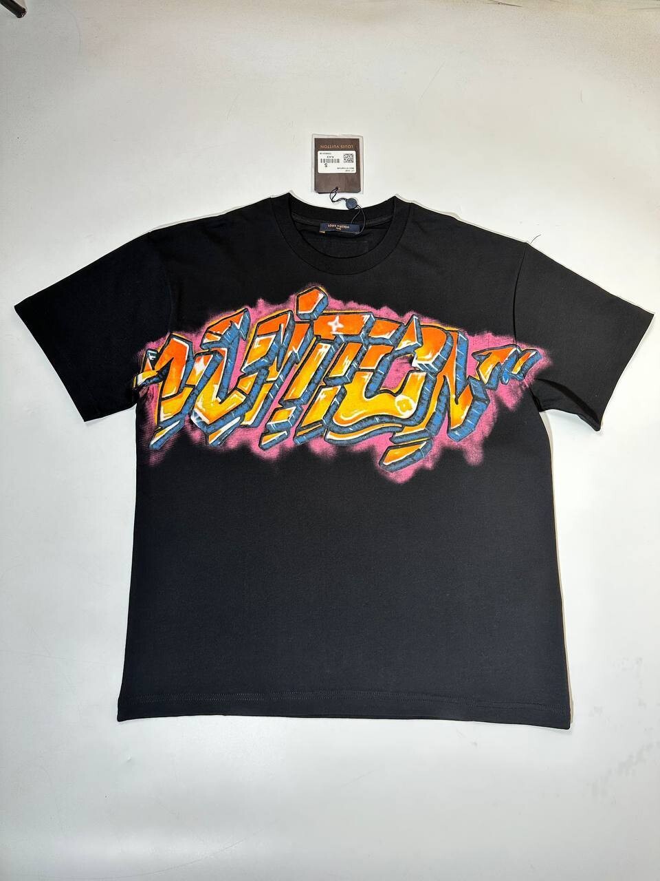 Louis Vuitton Men's Women's Luxury Graffiti Black T-shirt Sale UK Men Women First Copy AAA Rep T-shirts Man Woman Fake Replica Cheap Price T Shirt 1st Copies Fakes LV Brand Logo Luxury Tee Shirts 1:1 Unisex Tshirt Duplicate Tshirts
