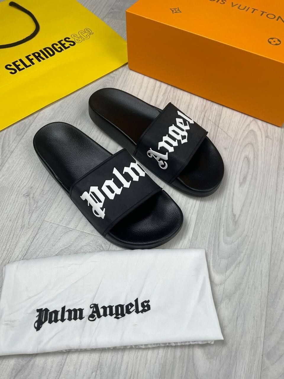 Palm Angels Women's Designer Black Pool Sliders Fake Reps Sale UK Women First Copy Replica Slider Woman 1st Copies Cheap Price Flip Flop Fakes Rep 1 to 1 Slides PA Luxury Brand Logo Sandals 1:1 Girls Casual Sandal AAA Duplicate