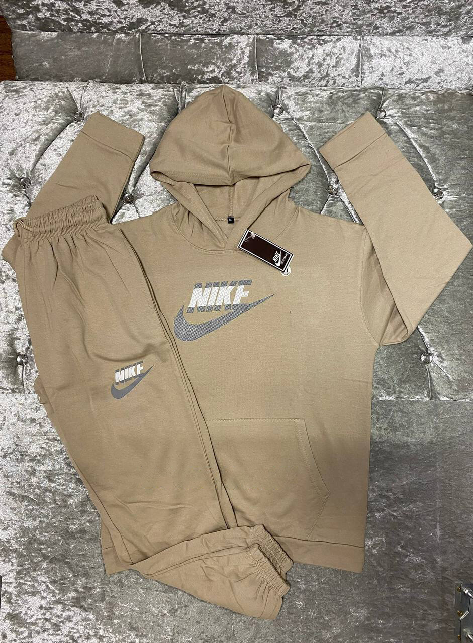 Rep Replica Fake Woman Womans Duplicate Track Suit Copy Cheap Suits Sale UK Reps FV3887-010 Beige Hoodie Hoody Hoodies AAA 