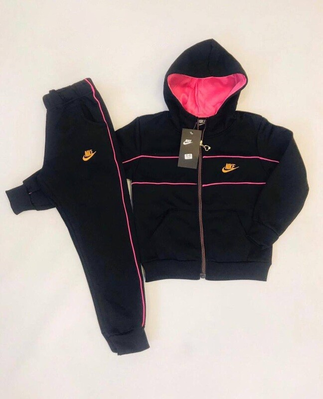 Nike Kid's Girls Tracksuit in 3 Colors Nike Kid's Girls Tracksuit in 3 Colors