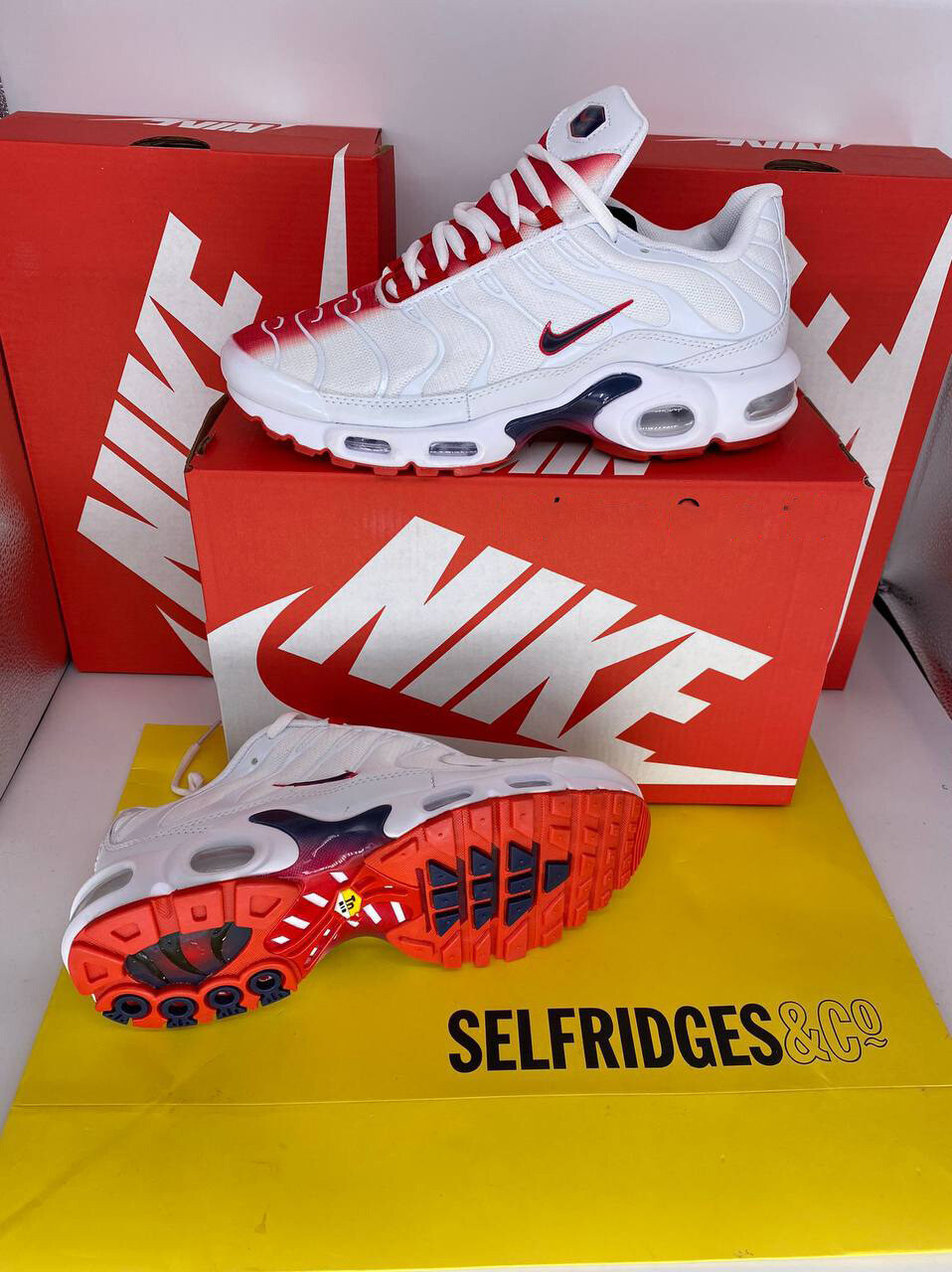 Nike Men's Trainers Trainer TNS TN's 1:1 White University UK	Nikes Air Max Plus TN Men Mens Rep Replica Shoes Fake Man Mans Duplicate Sneakers Copy Cheap Sneaker Sale Reps MAX.TN Air.Max FN3410-100 Midnight Navy Red AAA