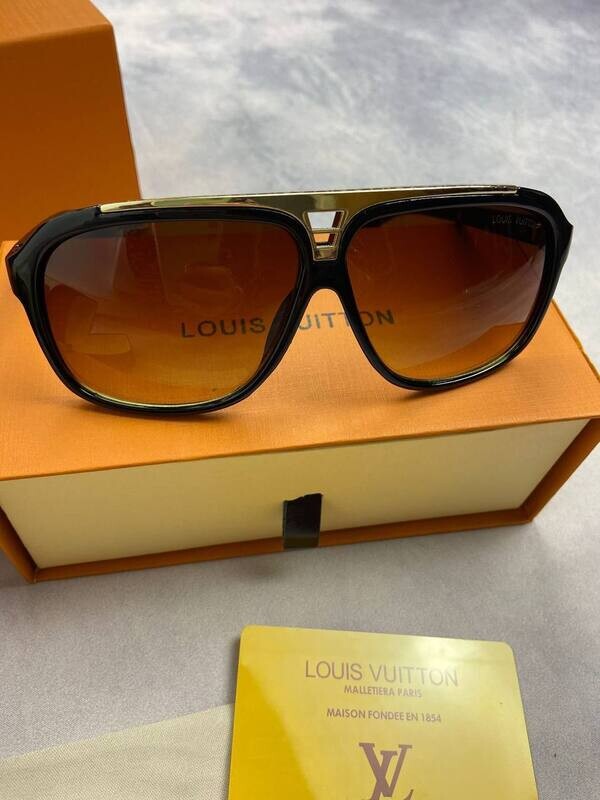 Louis Vuitton Men's Women's Round Frame Sunglasses Louis Vuitton Men's Women's Luxury Brown Sunglasses Reps AAA Sale UK Man Woman First Copy Replica Sunglass Men Women Rep Cheap Price 1st Copies Round Frame Original Designer Eyewear Fakes 1:1 LV Brand Logo Fake Duplicate Driving 1 to 1