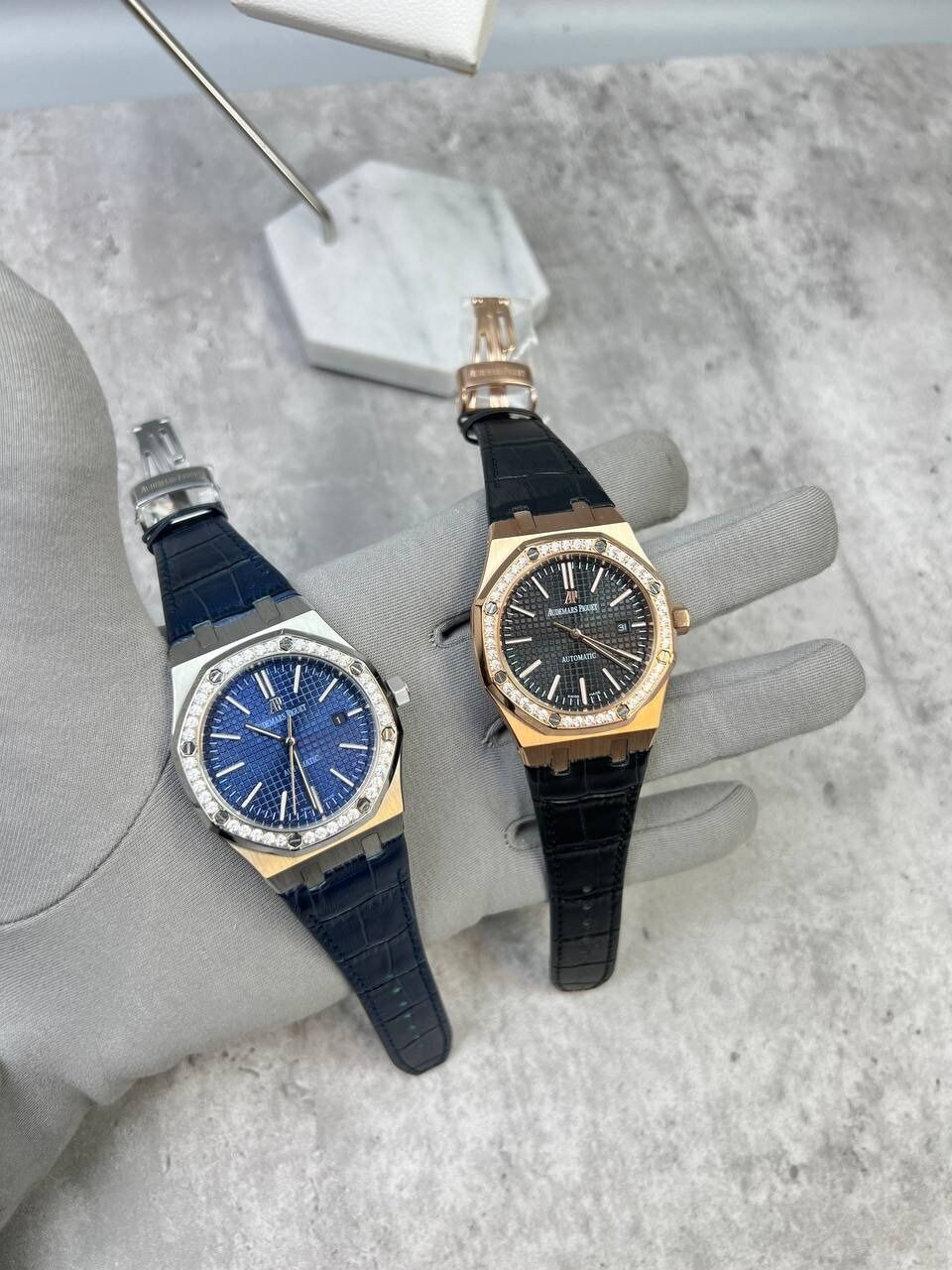 Audemars Piguet Royal Oak Selfwinding Chronograph Watch in 2 Colors