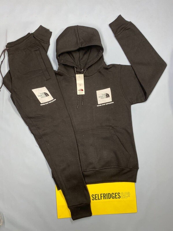 The North Face Kids Tracksuit in 4 Colors