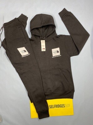 The North Face Kids Tracksuit in 4 Colors The North Face Kids Tracksuit in 4 Colors