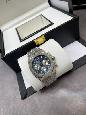 Audemars Piguet Royal Oak Selfwinding Chronograph Watch with Silver Strap
