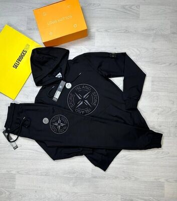 Stone Island Tracksuit in 2 Colors Stone Island Tracksuit in 2 Colors