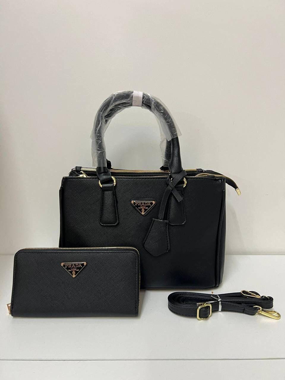 Prada Milano Women's Galleria Saffiano Tote Bag Black Fake Sale UK Woman First Copy Replica Mini Totebag Women Cheap Price 1st Copies Designer Reps Shoulder Bags 1:1 Brand Logo 1 to 1 Fakes Rep Luxury Canvas Leather Purse AAA Duplicate