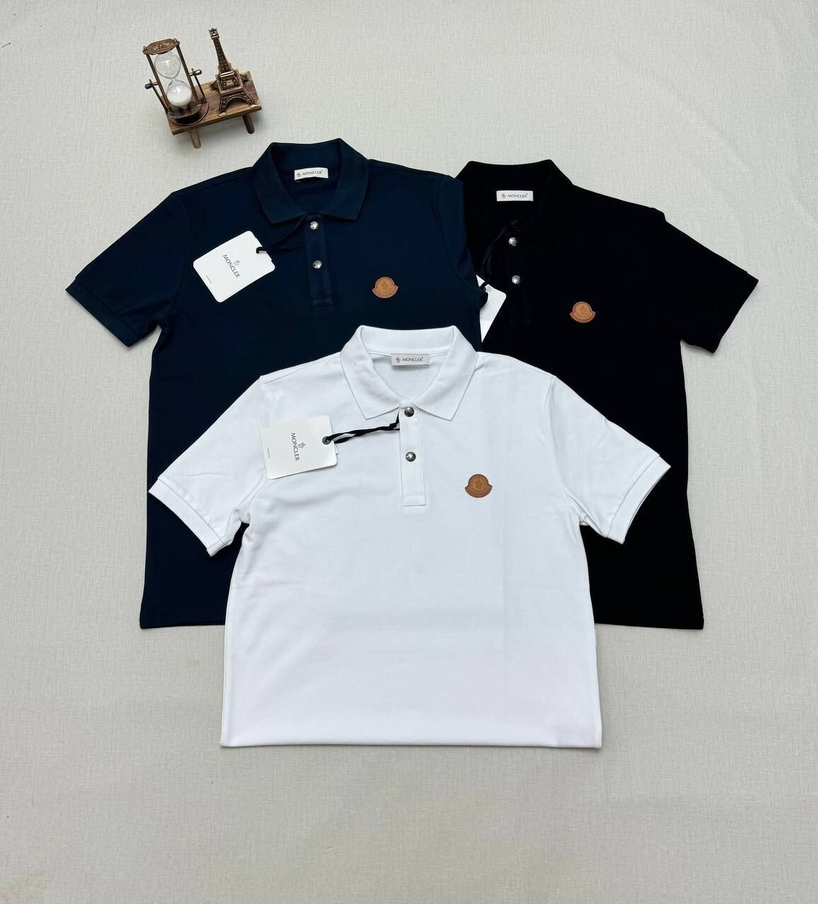 Moncler Replica Polos Shirts Men's Women's Luxury Logo Patch Half Sleeves Men Women Fake Tshirt Rep T Shirt Cheap First Copy Cotton Boys Girls Polo T-shirt Reps Black Blue White Sale UK