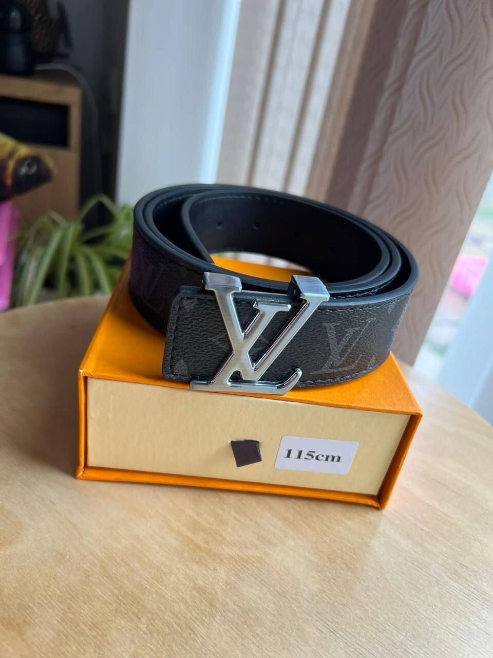 Louis Vuitton Men's Women's Designer Silver Buckle Black Belt AAA Sale UK Man Woman First Copy Fake Replica Leather Belts Men Women Cheap Price Reps 1st Copies 1:1 Luxury LV Brand Logo Original Fakes Rep 1 to 1 Duplicate Premium Accessories
