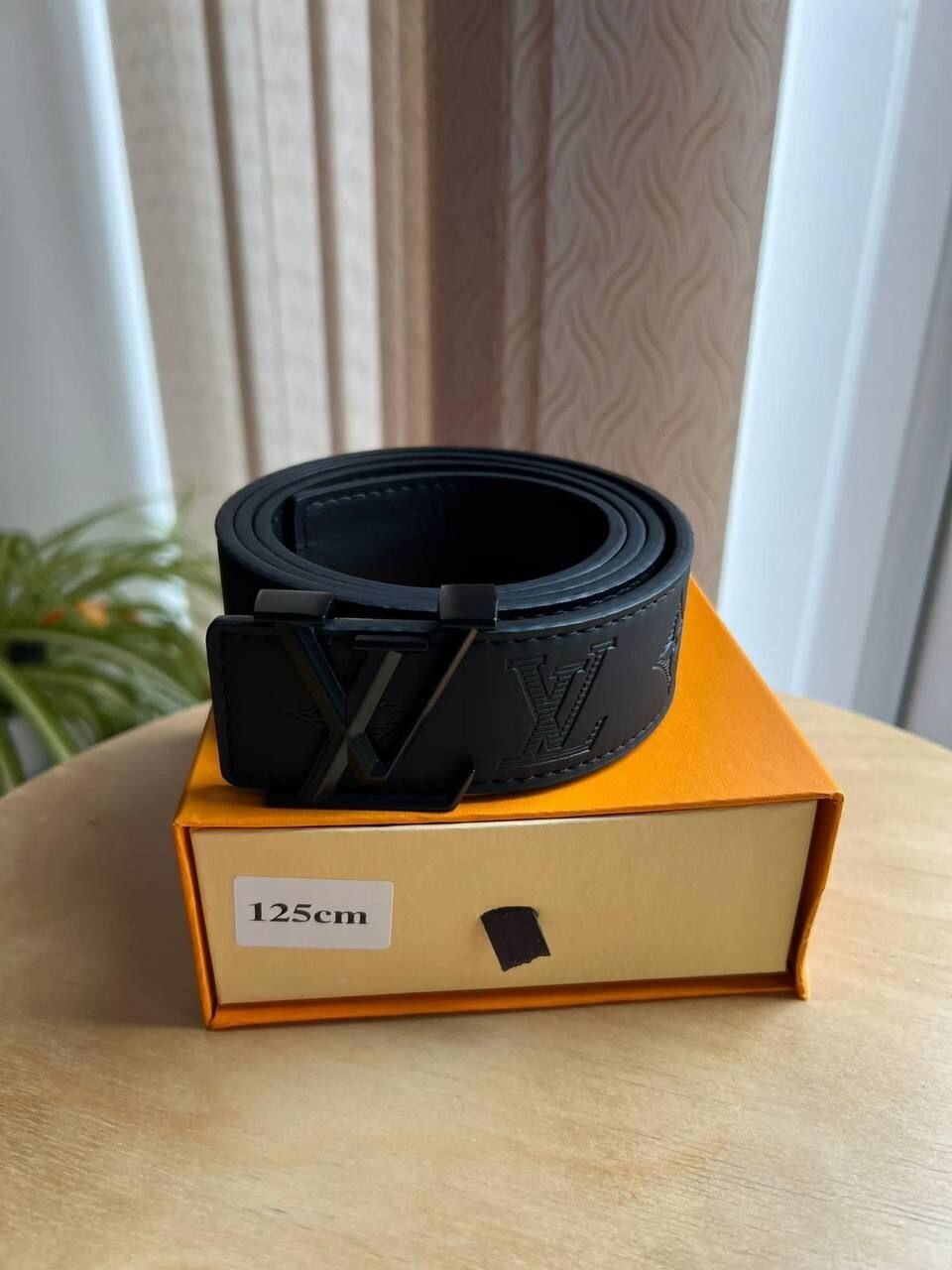 Louis Vuitton Men's Women's Designer Black Belt Fakes Reps Sale UK Man Woman First Copy Fake Replica Leather Belts Men Women Cheap Price Rep 1st Copies 1:1 Luxury LV Brand Logo Original Buckle 1 to 1 Duplicate AAA Premium Accessories