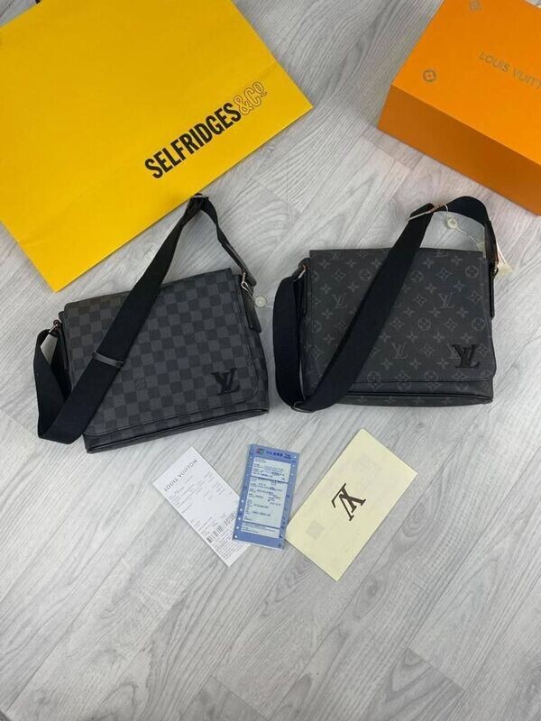 Louis Vuitton Men LV District Mens Messenger Crossbody Man Fake Bag with Monogram Canvas