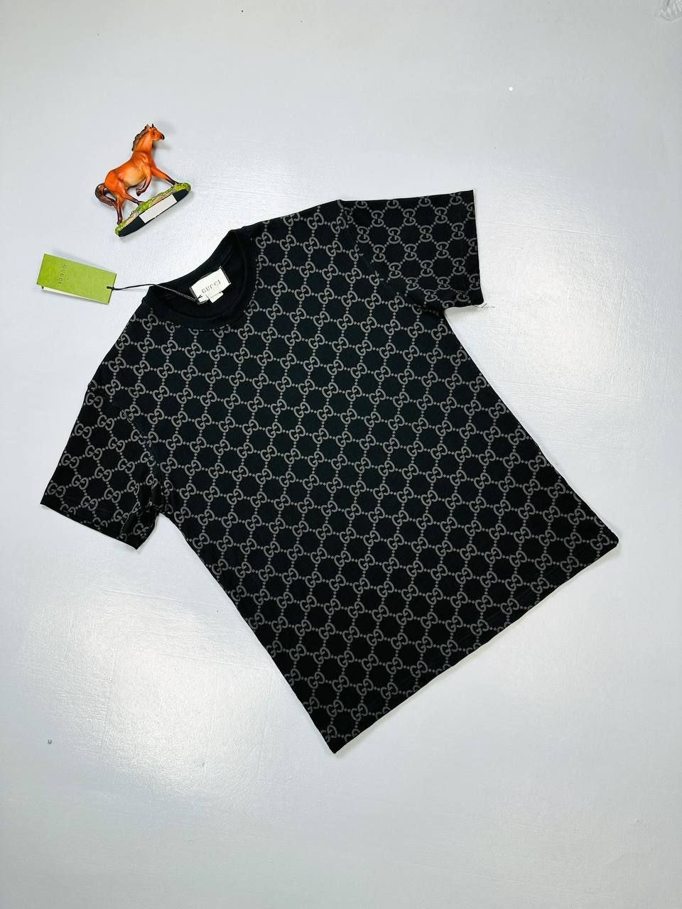 Gucci Men's Women's Fake Replica T-shirt Black Sale UK Man Woman Rep Tee Shirts Cheap Price T-shirts Mans Womans First Copy T Shirt Reps Unisex Tshirts GG Brand Logo 1st Copies Half Sleeves Tshirt Cheaper Prices AAA

