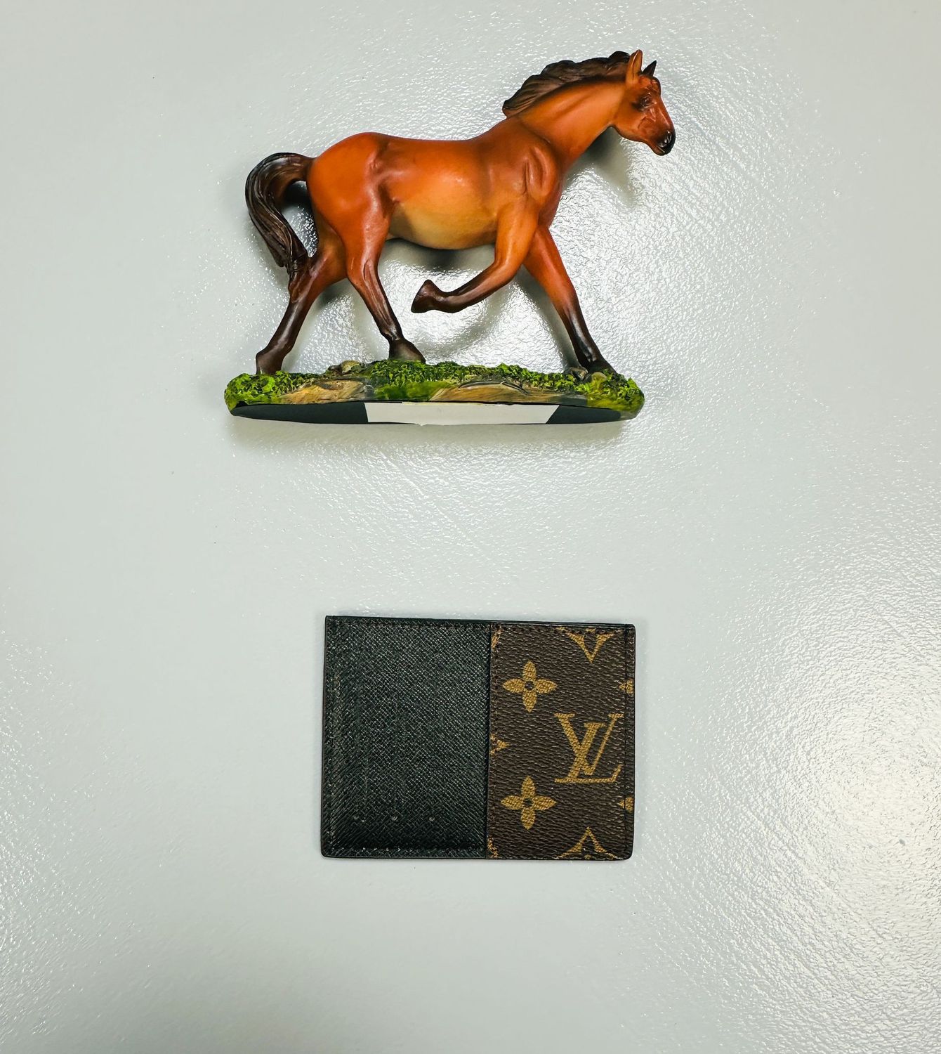 Louis Vuitton Men's Monogram Canvas Brown Card Holder Reps Sale UK Men First Copy Card Holders Man Cheap Price Wallet Fakes 1st Copies Replica Luxury Case 1:1 Fake Rep LV Brand Logo 1 to 1 Boys Cards Cases AAA Duplicate Original 