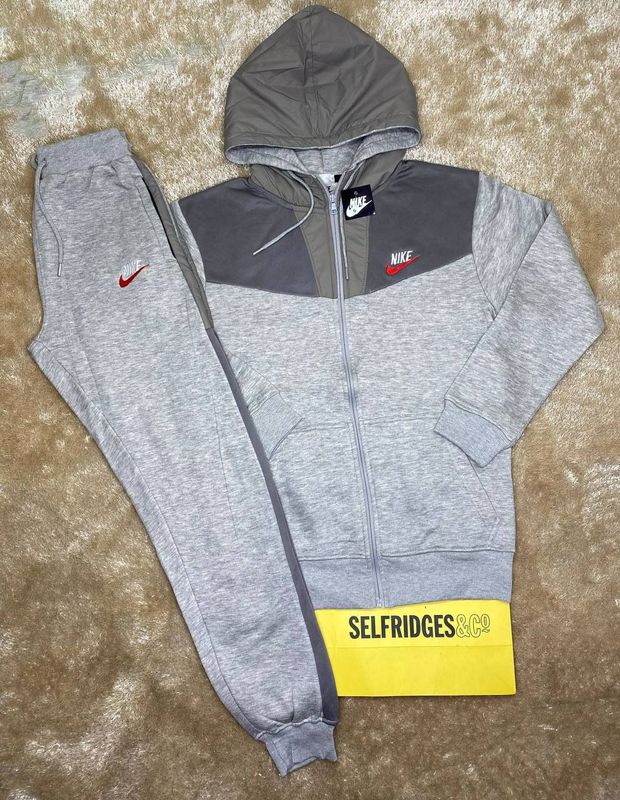Nike Tech Fleece Tracksuit in 3 Colors Nike Tech Fleece Tracksuit in 3 Colors