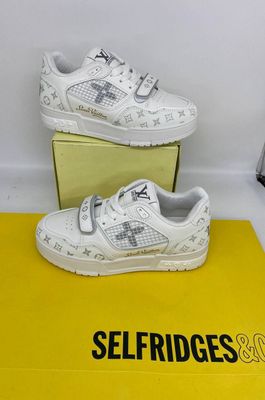 Louis Vuitton Women's Designer White Trainers Fake Reps AAA Sale UK Woman First Copy Replica Trainer Women Cheap Price Sneakers 1st Copies Fakes Rep Shoes Luxury 1:1 LV Brand Logo Shoe 1 to 1 Sneakers Casual Sneaker Girls Runners 