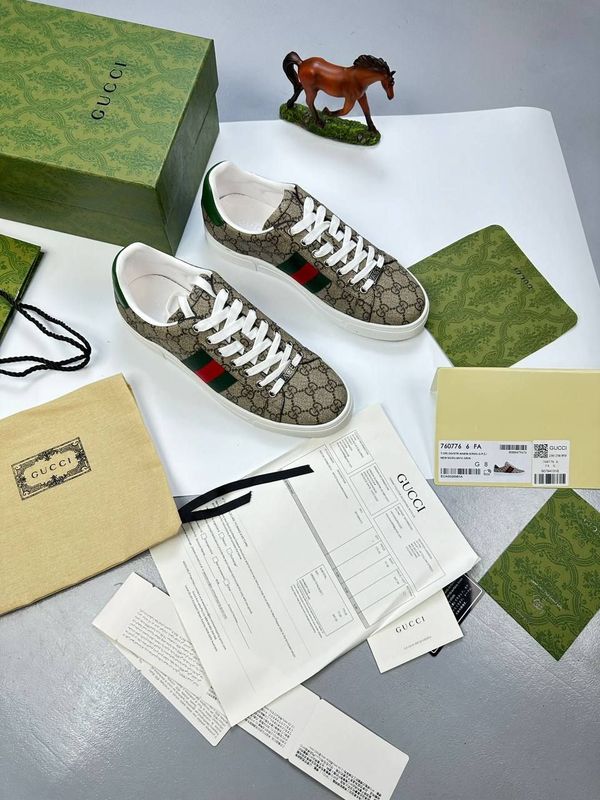 Gucci GG Ace Web Men's Beige Sneakers Gucci Men Ace Web Sneakers Beige Designer Fake Replica AAA Sale UK Man First Copy Reps Mans Cheap Price Double GG Brand Logo 1st Copies Rep Sneaker Trainer Boys Casual Shoe Fashion Runners Sports Runner Outerwear Trainers Oversized