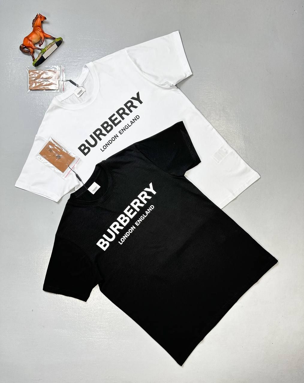Burberry London England T-shirts Black White Beige UK