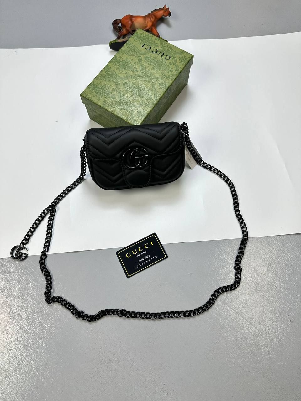 Gucci Women's Designer Replica Fake Reps Marmont Black Bag Sale UK Woman First Copy Cheap Price Replica 1:1 Super Mini Bags Leather Shoulder Purse Clutch Double GG Brand Logo Fakes Rep 1st Copies Purses Chain Belt Luxury Fashion 