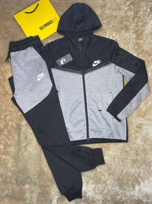 Nike Tech Fleece Tracksuit for Men Black/Grey Nike Tech Fleece Tracksuit for Men Black/Grey