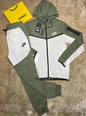 Nike Tech Fleece Tracksuit for Men Green/White Nike Tech Fleece Tracksuit for Men Green/White